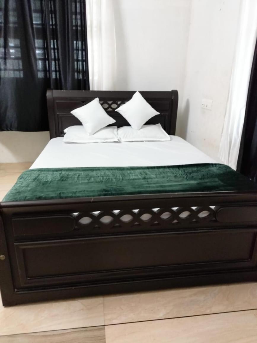 Green Island Homestay Riverside Calecute Exterior foto