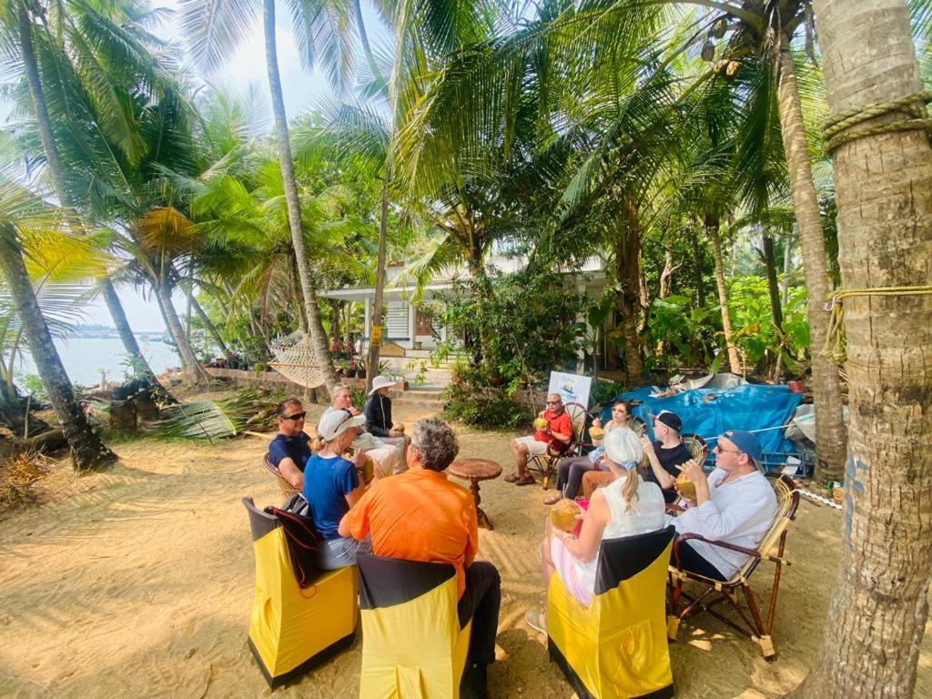 Green Island Homestay Riverside Calecute Exterior foto