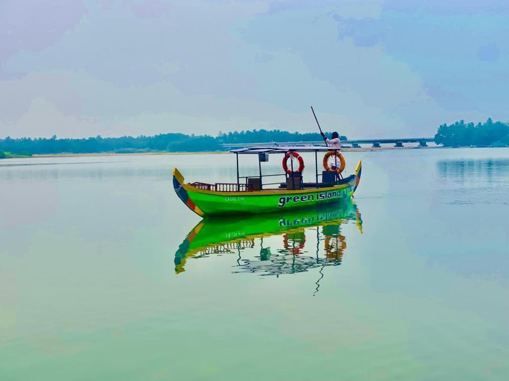 Green Island Homestay Riverside Calecute Exterior foto