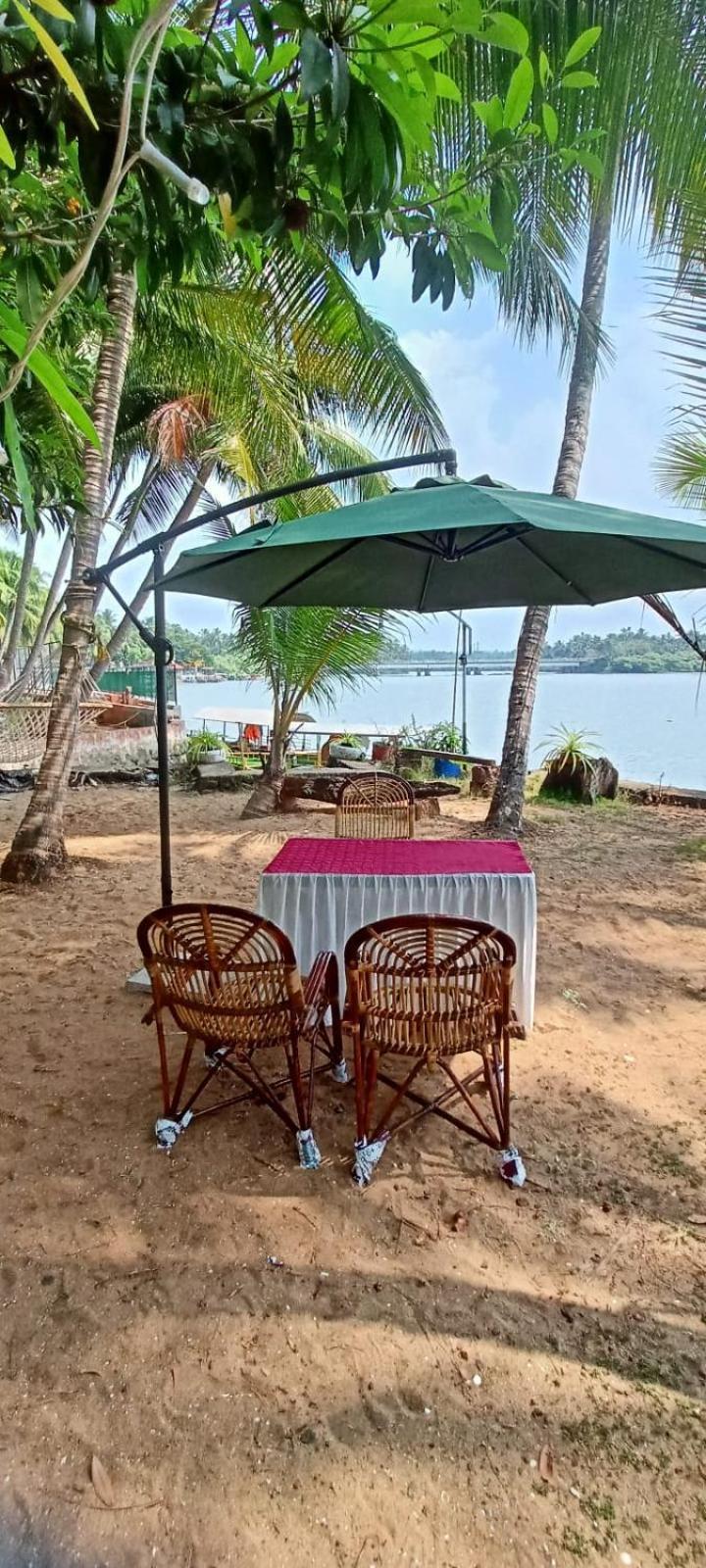 Green Island Homestay Riverside Calecute Exterior foto