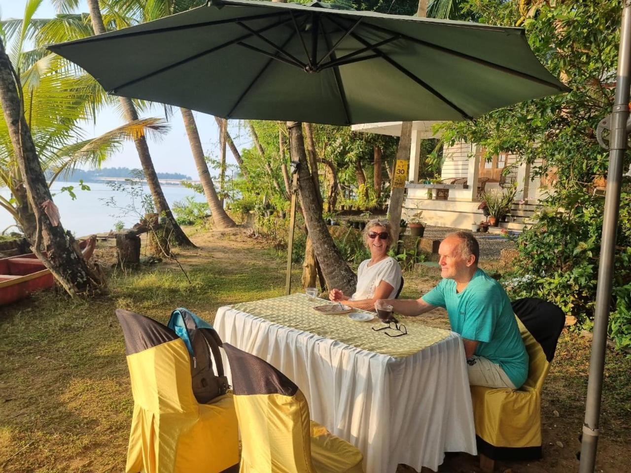 Green Island Homestay Riverside Calecute Exterior foto